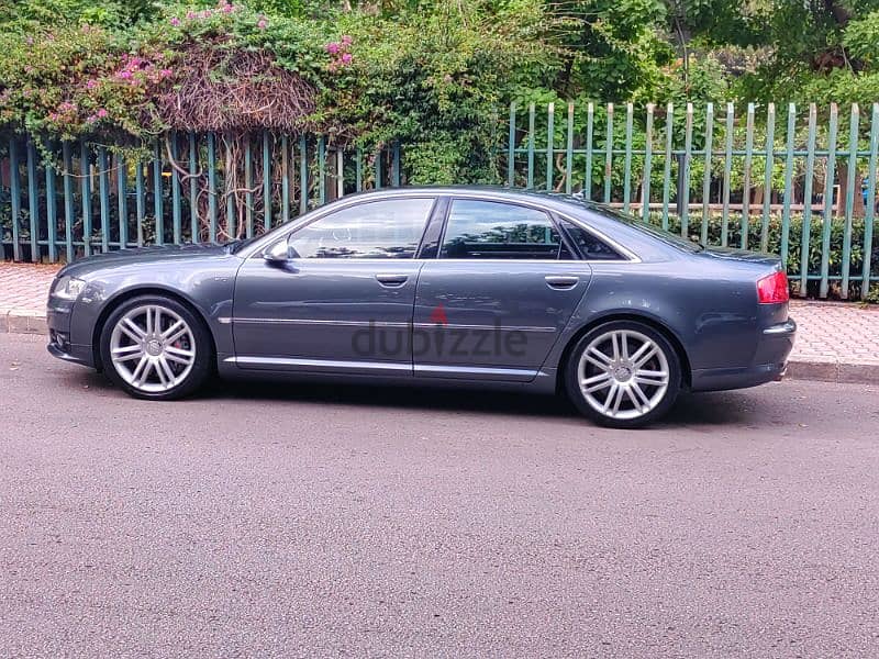 Audi S8, V10 - 5.2 Engine, 100000 km 1