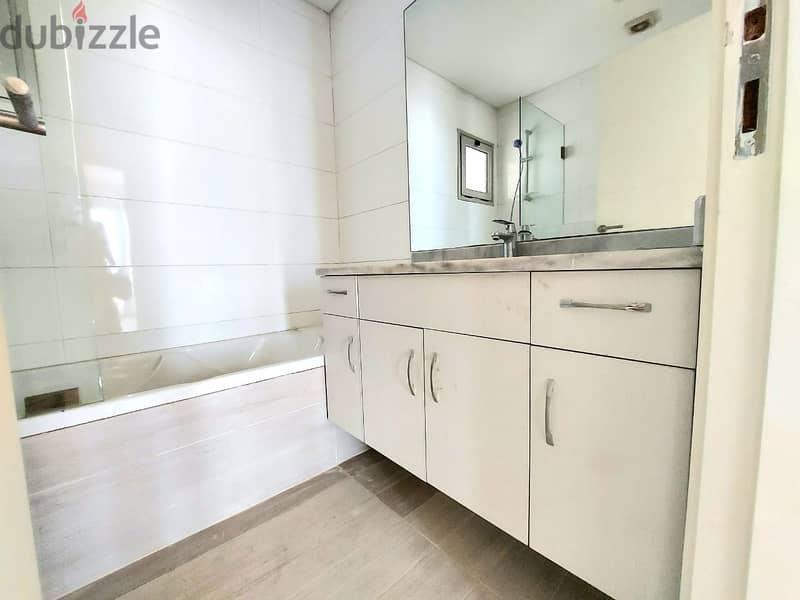 AH23-3010 Fully equipped kitchen, Apartment for rent in Achrafieh,235m 8
