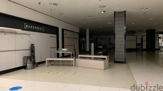 JH23-3012 Showroom 610m for rent in Rawche – Beirut- $ 10,000 cash