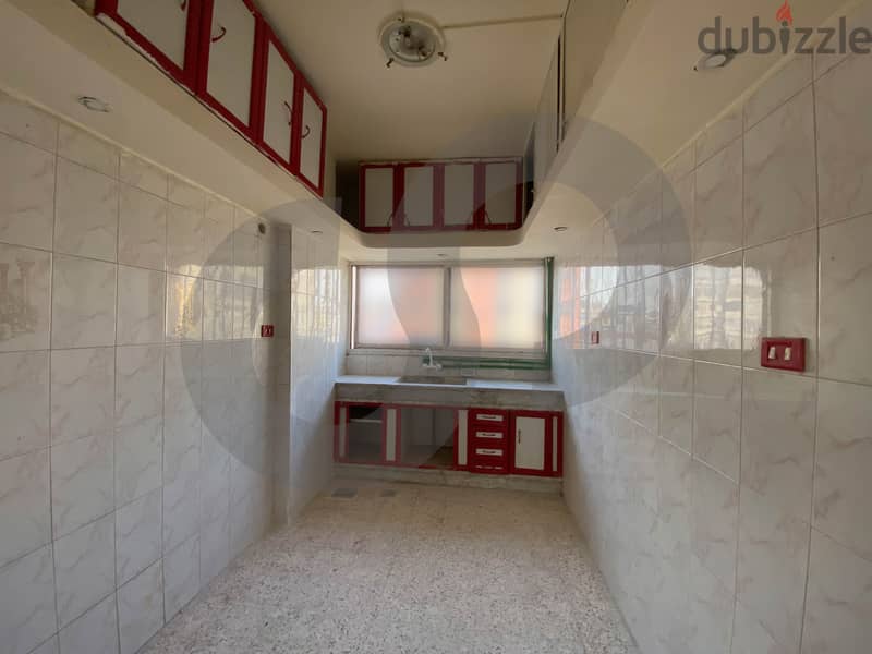 REF#HE96480 Own this cozy apartment in the heart of Burj Al Barajina. 1