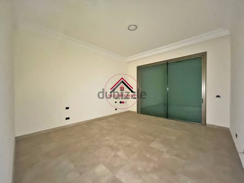 Spacious four Bedroom Apartment for sale in Ramlet el Bayda 7