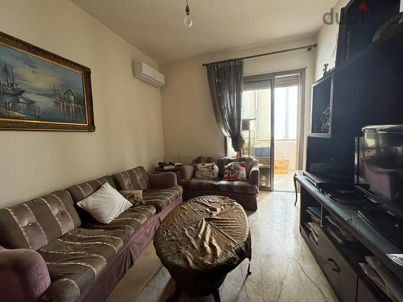 Apartment For Rent in Ain al-Mraiseh شقة للإيجار في عين مريسه 4
