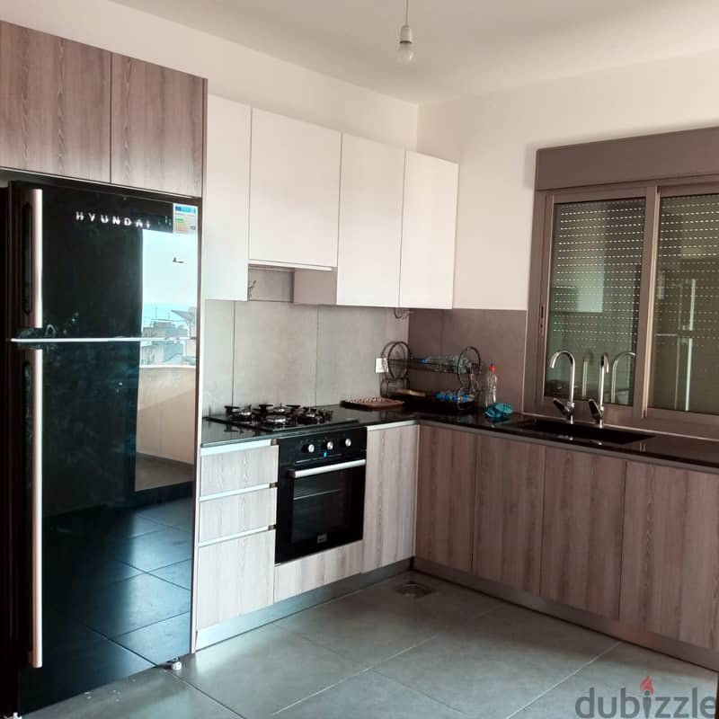 Apartment for sale in Haret Sakher شقة للبيع في حارة صخر 5