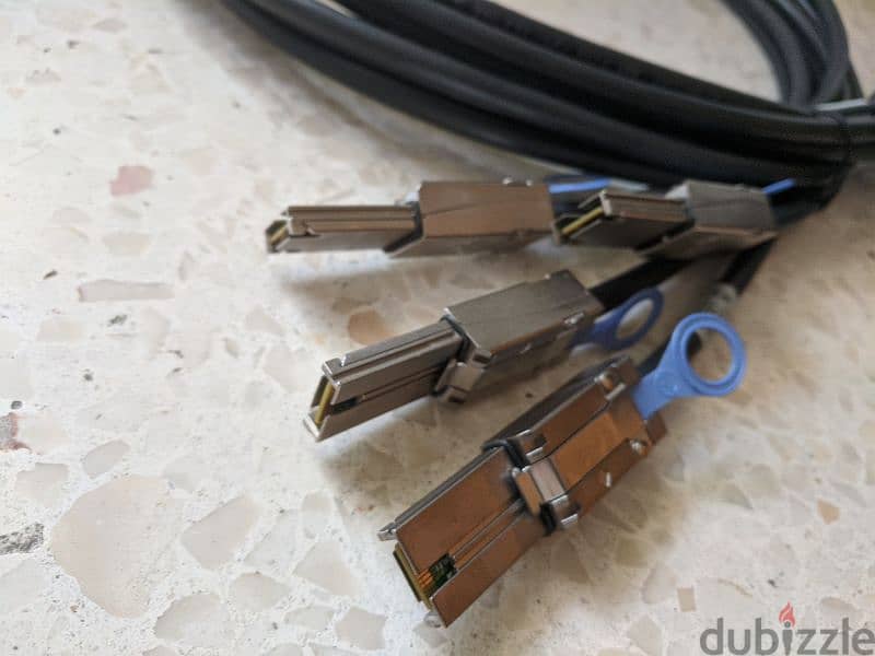 HP External Mini SAS Cable 2.0m (PN: 408767-001) 2